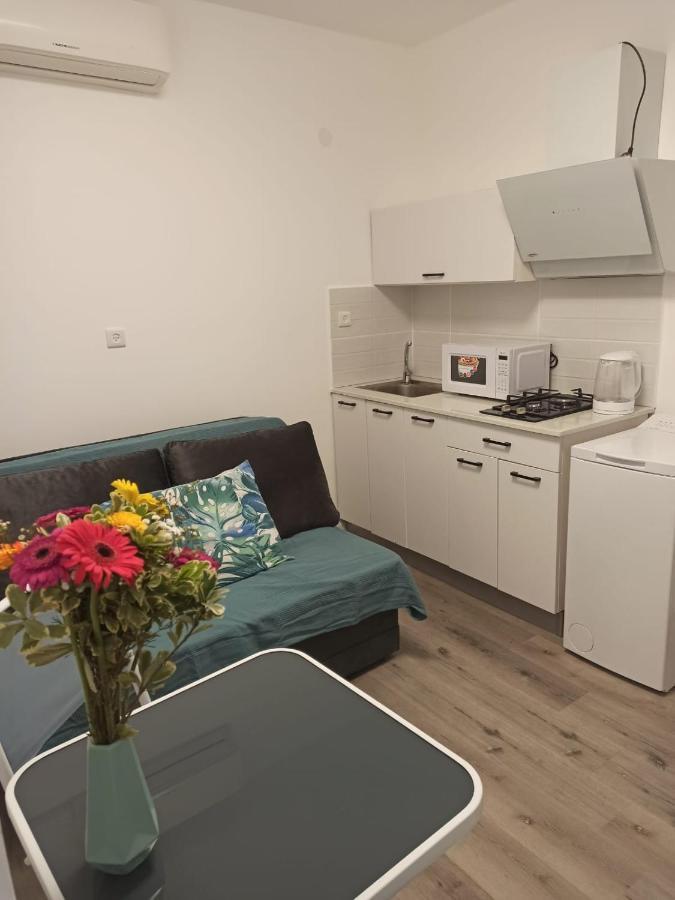 סטודיו חדש ויפה עם נוף לים Apartment Netanya Bagian luar foto